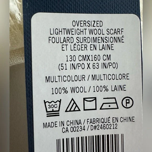 Hudson's Bay HBC Stripes 100% Wool Scarf 51" x 63" - Picture 5 of 5